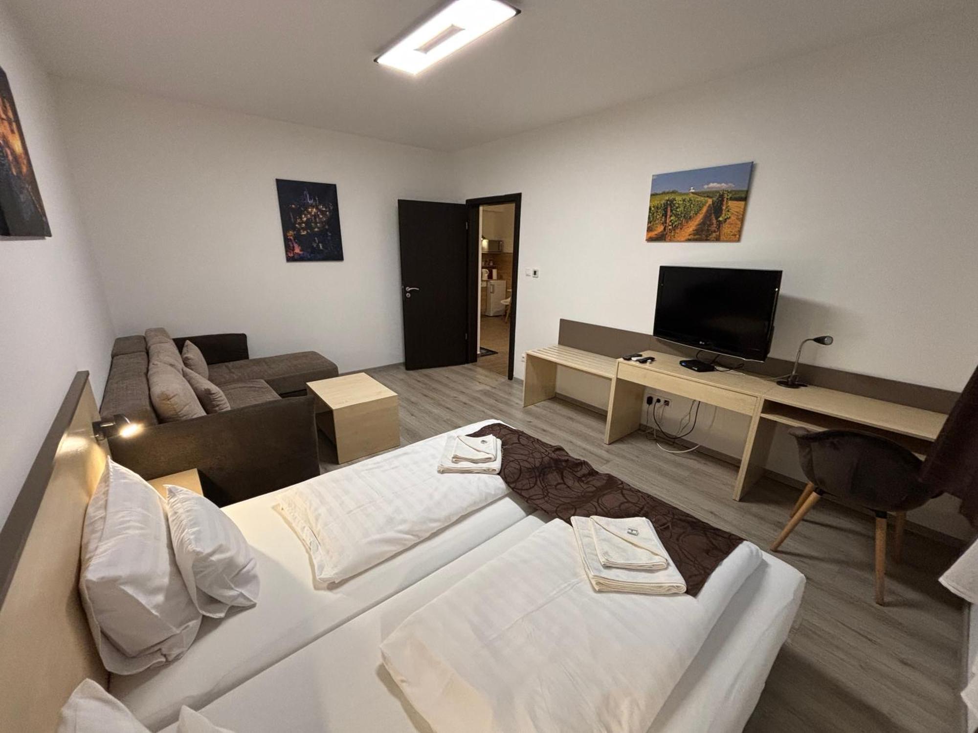 Pizza Tabor Apartman Mişcolţ Exterior foto