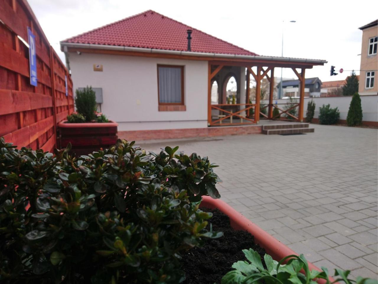 Pizza Tabor Apartman Mişcolţ Exterior foto
